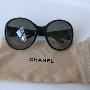 CHANEL Sunglasses 6013-B